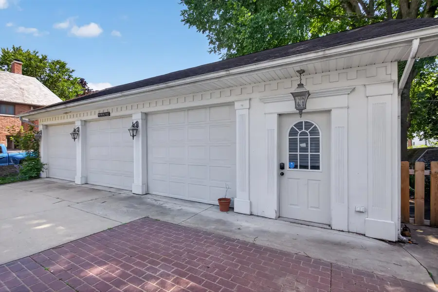 311 S Thompson Street, Jackson, MI 49203 - #2