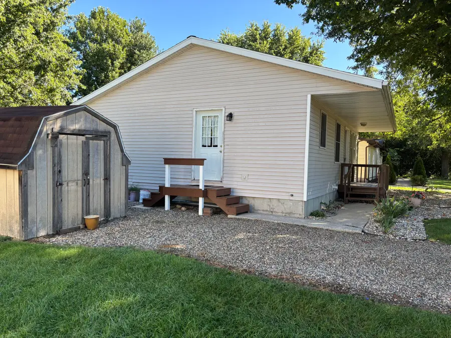 1009 S Ohio Court, Sturgis, MI 49091 - #3