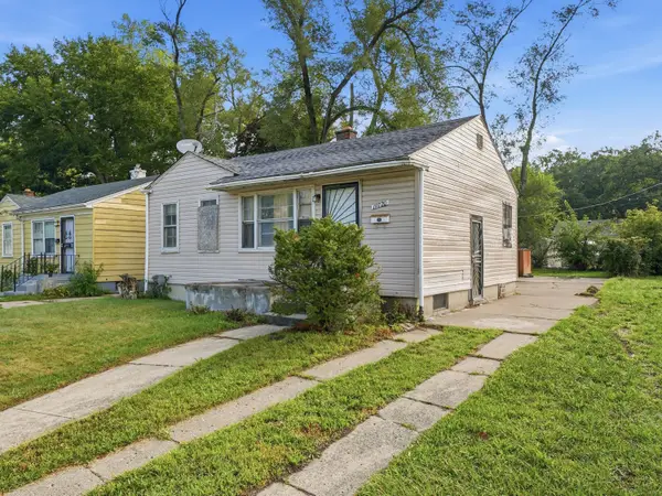 19720 Gilchrist Street, Detroit, MI 48235