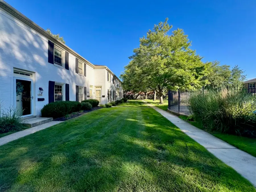 2505 Abbington Drive Se #137, Grand Rapids, MI 49506 - #2