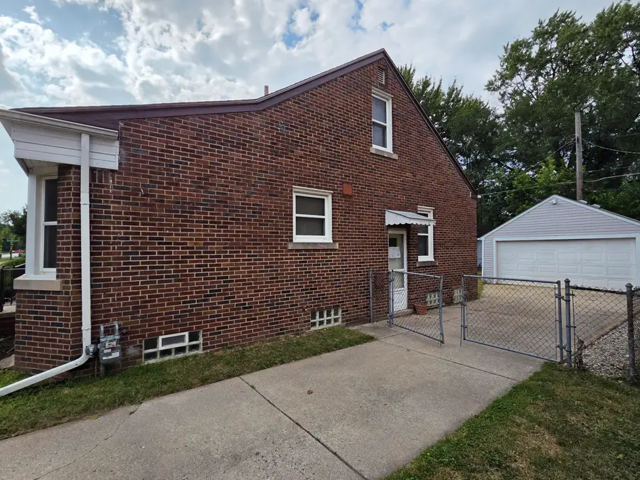 26722 W Chicago, Redford, MI 48239 - #2