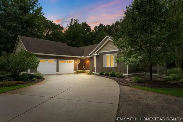 1876 Columbus Street, Holland, MI 49424