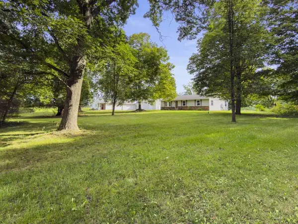 1117 9th Street, Plainwell, MI 49080