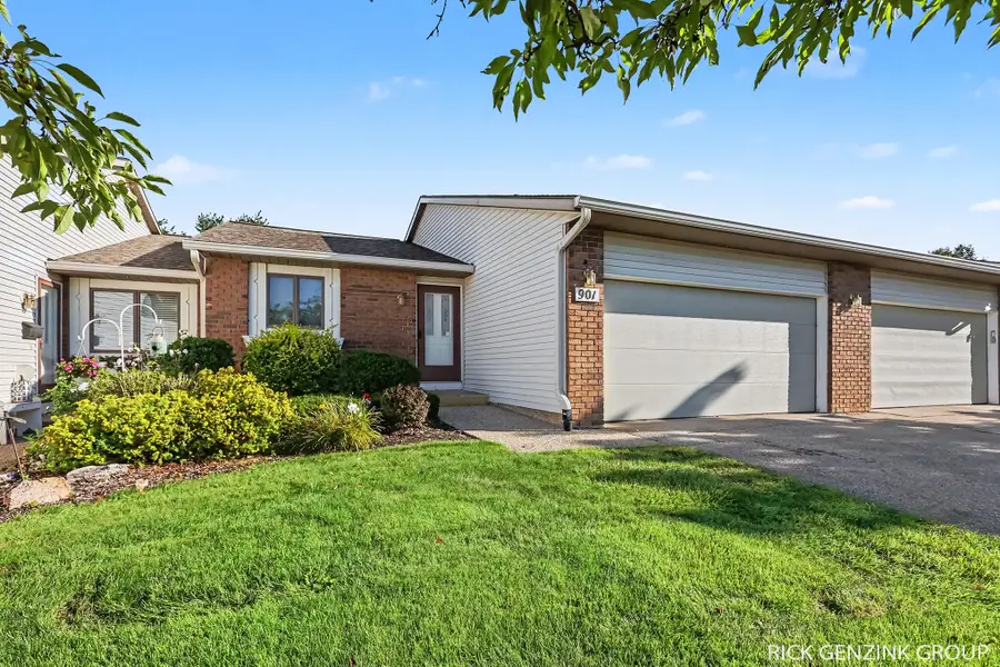 901 Creekridge Drive, Holland, MI 49423 - #3