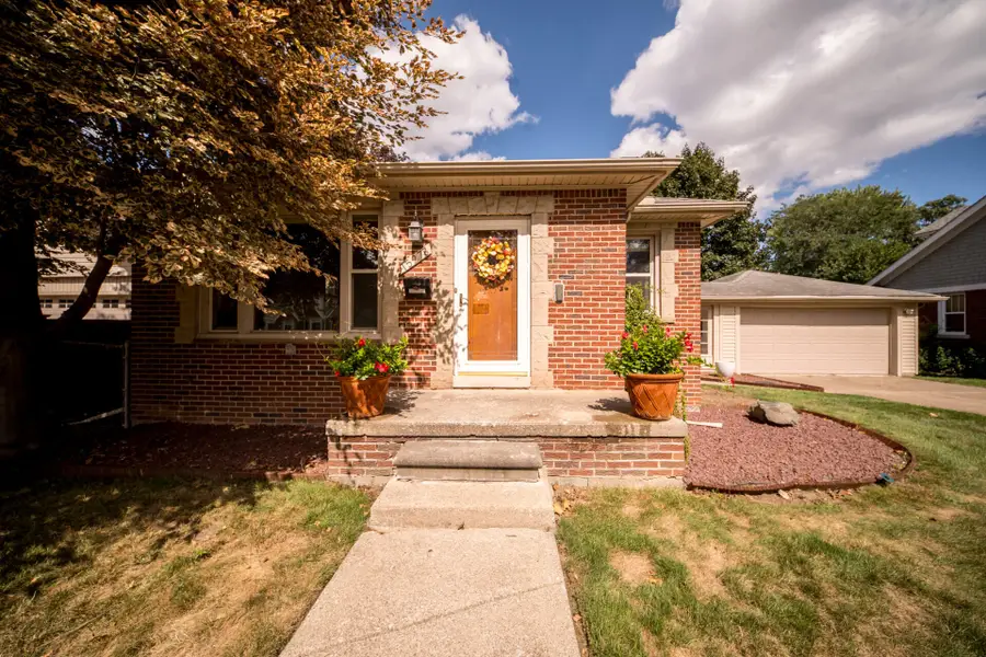 15278 Cleveland Avenue, Allen Park, MI 48101 - #2
