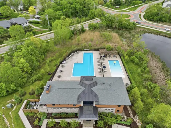 2768 Ashcombe Drive, Ann Arbor, MI 48105