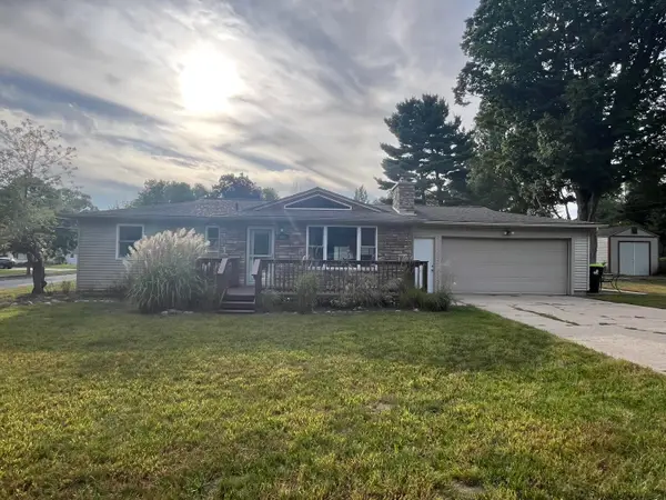 831 S Alexander Street, Greenville, MI 48838