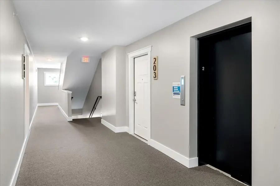 3167 Blairview Parkway #203, Kentwood, MI 49512 - #3