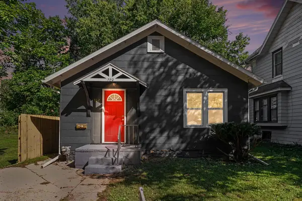 702 Fenimore Avenue, Kalamazoo, MI 49048