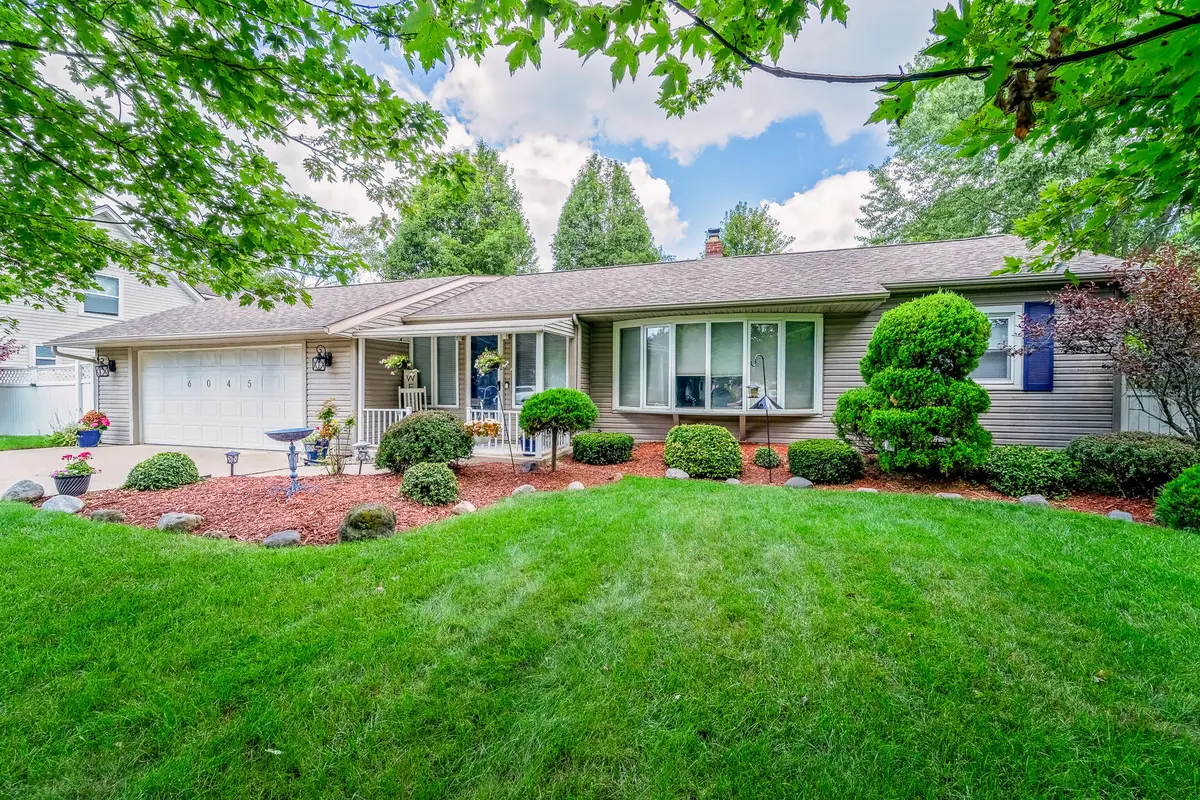 6045 Park Boulevard, South Rockwood, MI 48179 - #1