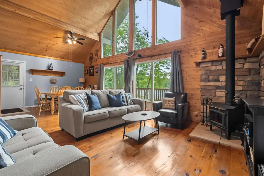 18571 32nd Street, Gobles, MI 49055 - #2