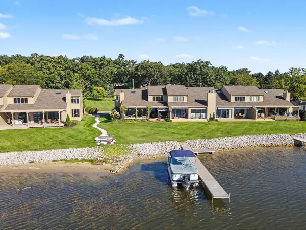 15768 N Prospect Point Drive #13, Spring Lake, MI 49456