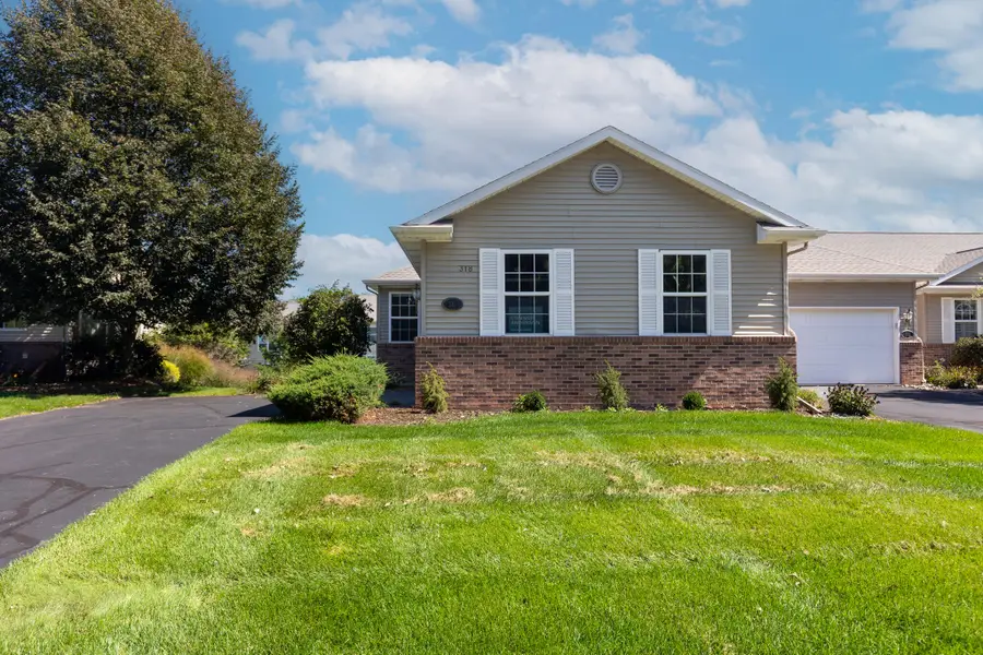 318 Barrington Circle, Lansing, MI 48917 - #2