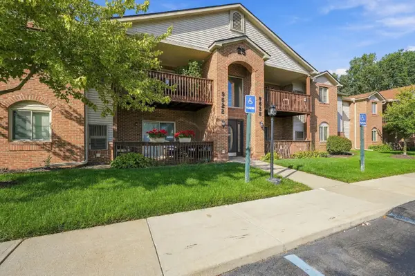 9634 Sawgrass Court #7, Van Buren Twp, MI 48111