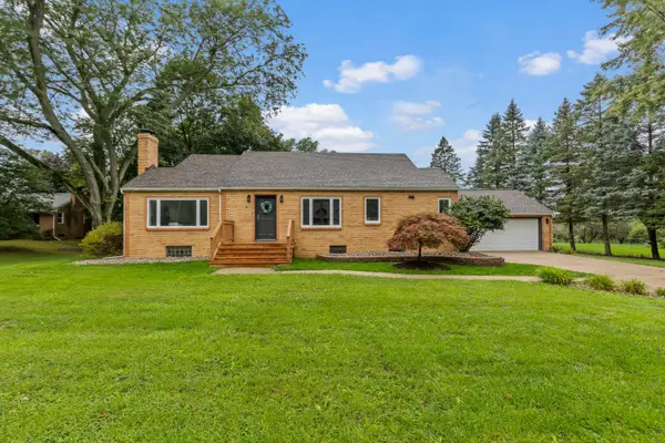 219 Bon Air Road, Lansing, MI 48917