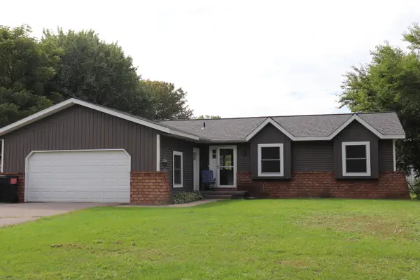 7151 Michael Drive, Hudsonville, MI 49426