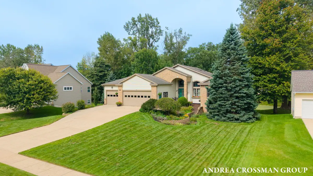 4557 Penny Lane Sw, Wyoming, MI 49418 - #1