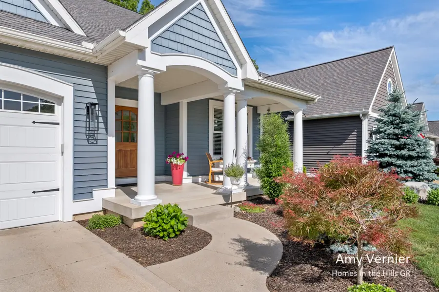 4081 E Gables Court Ne, Grand Rapids, MI 49525 - #3
