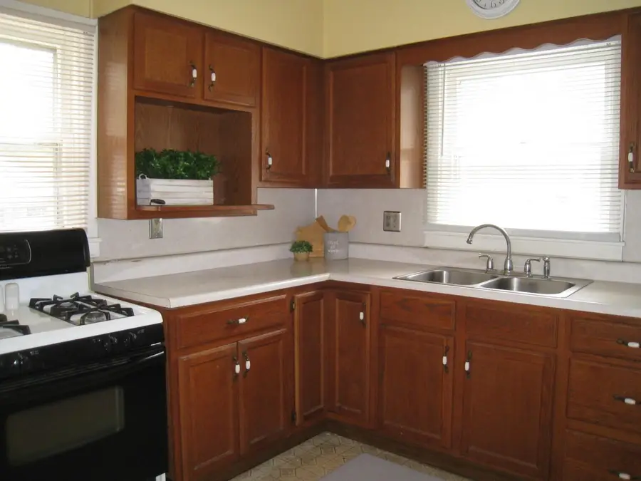 1468 Winters Street, Muskegon, MI 49442 - #3