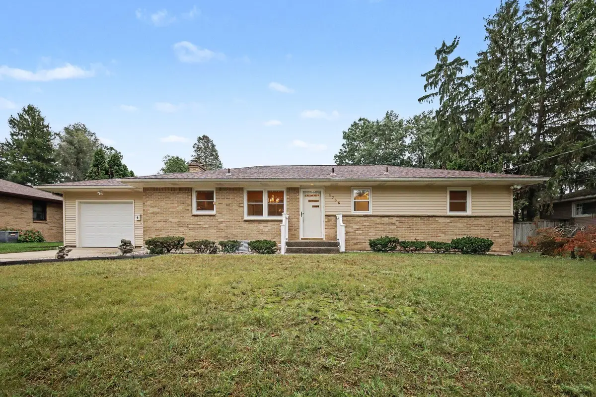 1736 7th Street Nw, Grand Rapids, MI 49504 - #1