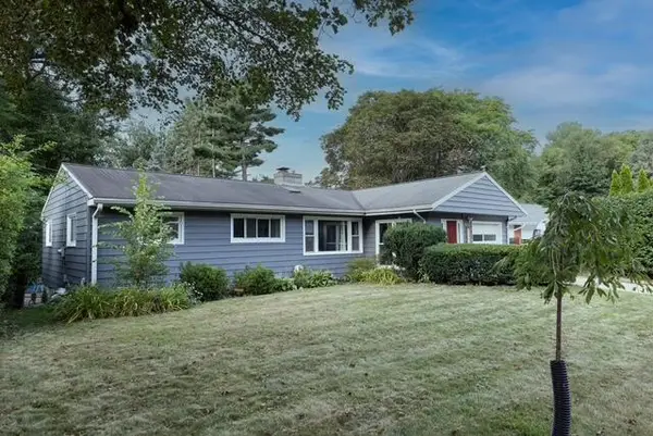 2909 Crestview Avenue, Kalamazoo, MI 49006