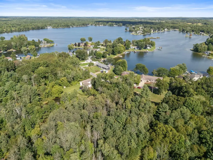 V/L Cochise Dr, Howard City, MI 49329 - #3