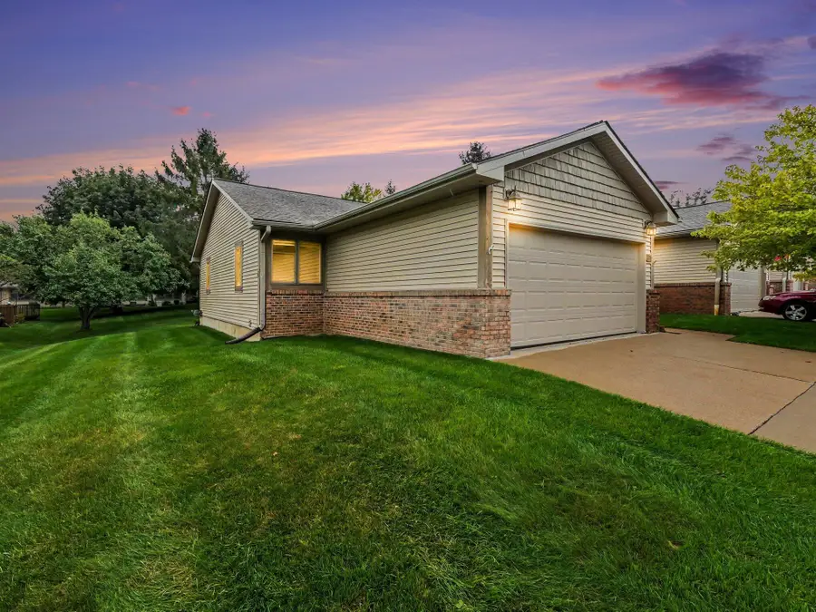 905 Moore Drive, Chelsea, MI 48118 - #2