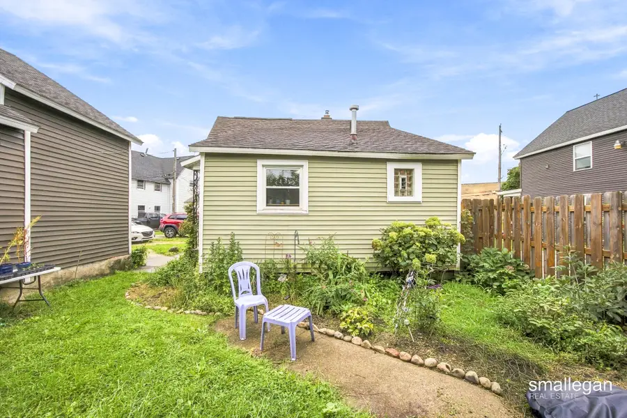 717 Whalen Court Nw #719, Grand Rapids, MI 49504 - #2