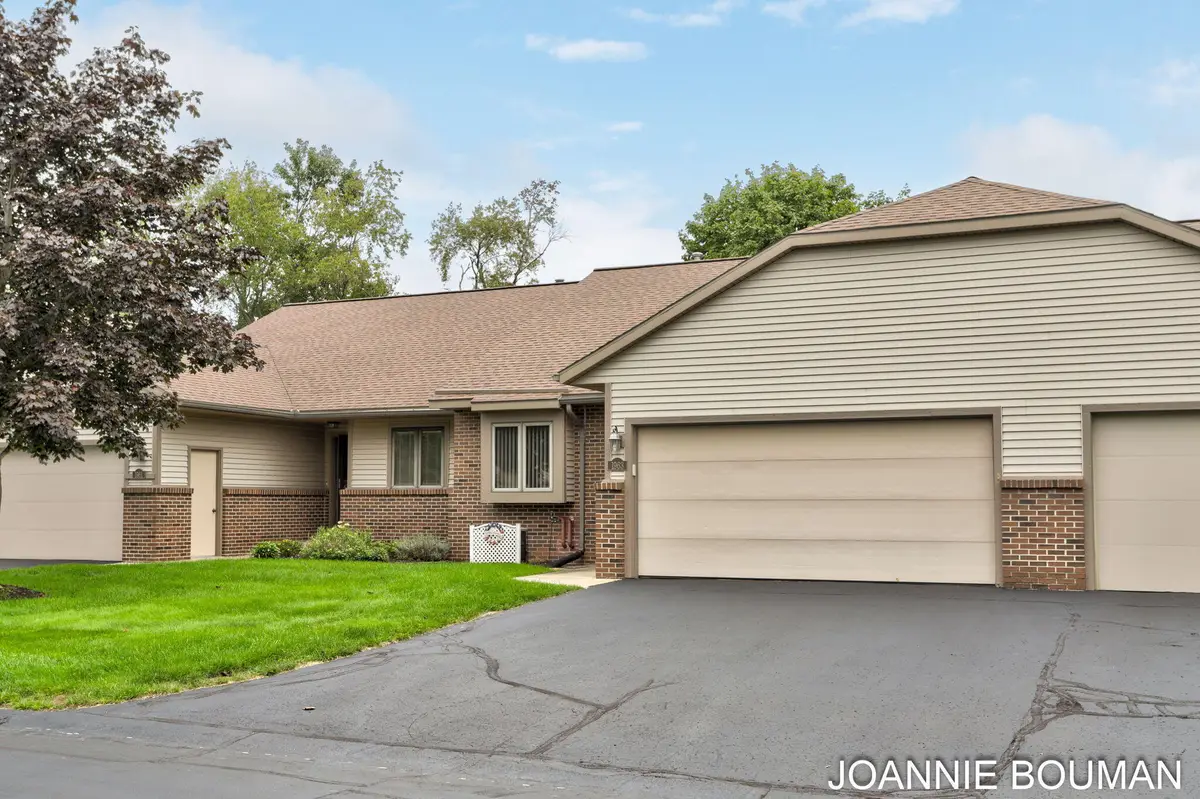 1963 Lakeview Drive, Zeeland, MI 49464 - #1