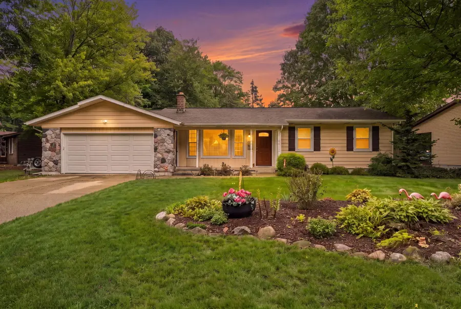 7258 Yorkshire Drive, Hudsonville, MI 49426 - #2