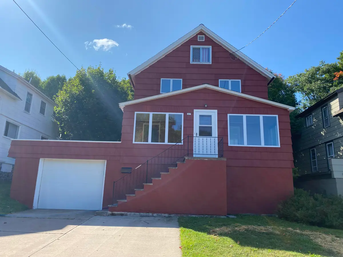 307 Calverley Avenue, Houghton, MI 49931 - #1