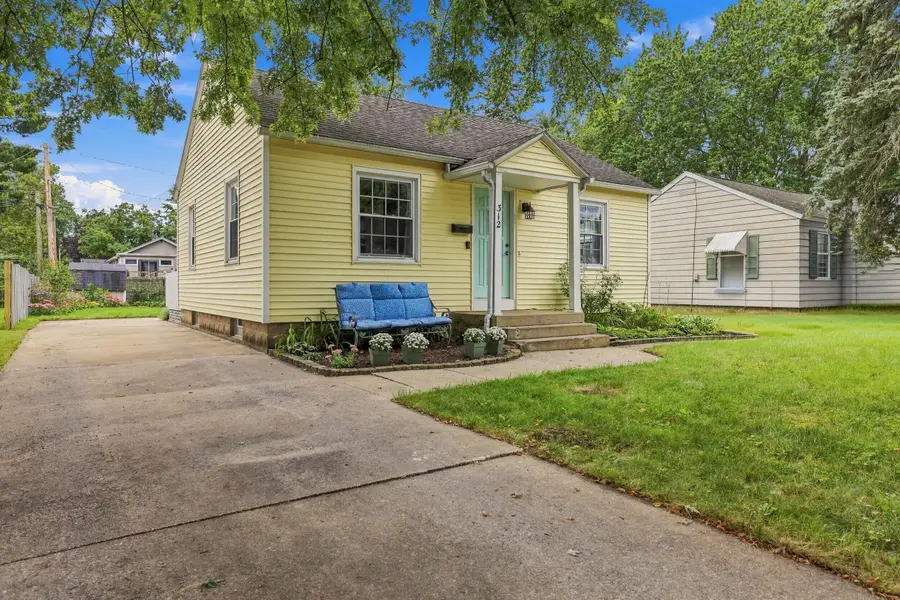 312 W 22nd Street, Holland, MI 49423 - #3