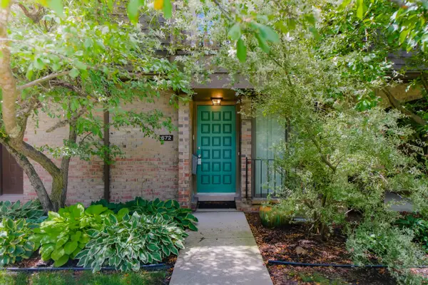 672 Greenhills Drive, Ann Arbor, MI 48105