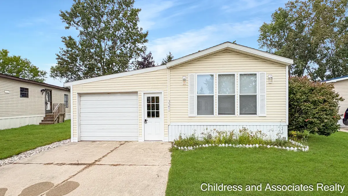 321 Valley Oak Drive, Coopersville, MI 49404 - #1