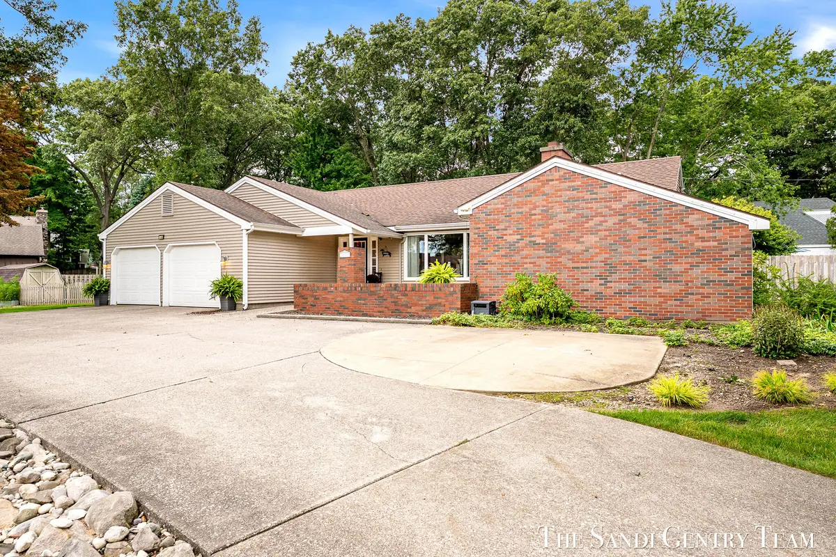 1160 Harbor Point Drive, Muskegon, MI 49441 - #1