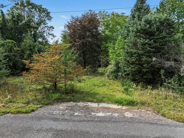 18312 Kinst Road, New Buffalo, MI 49117