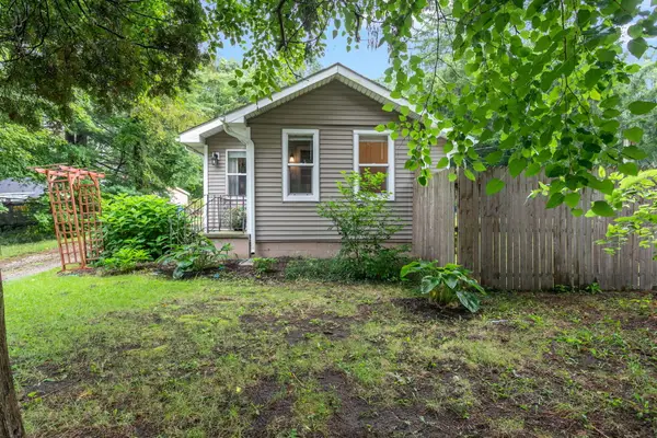1915 M 51, Niles, MI 49120