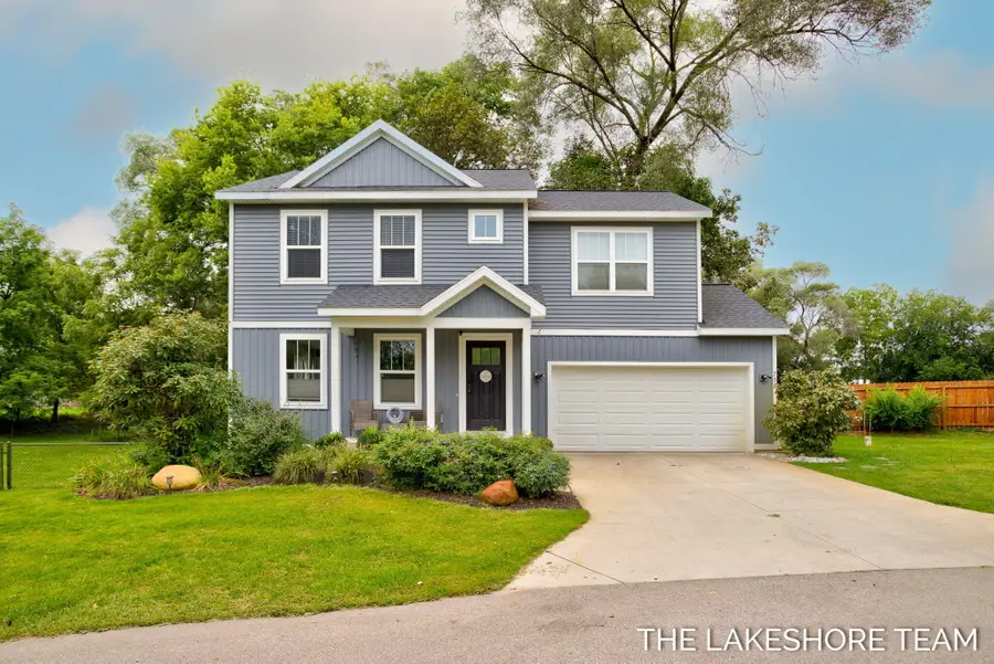 734 E 8th Street, Holland, MI 49423 - #2