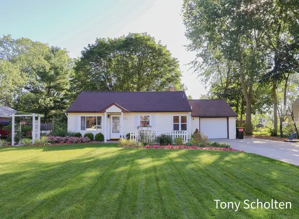 7656 Hazel Drive, Jenison, MI 49428