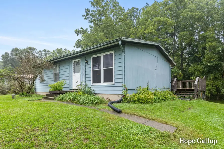 2648 Walnut Drive, Ionia, MI 48846 - #2