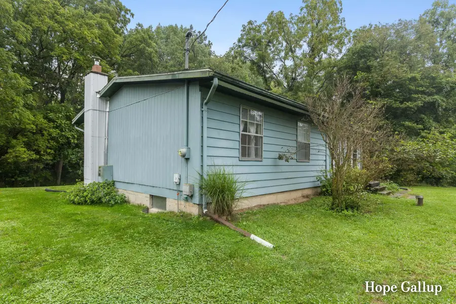 2648 Walnut Drive, Ionia, MI 48846 - #3