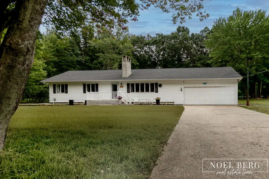 4737 W Giles Road, Muskegon, MI 49445 - #3