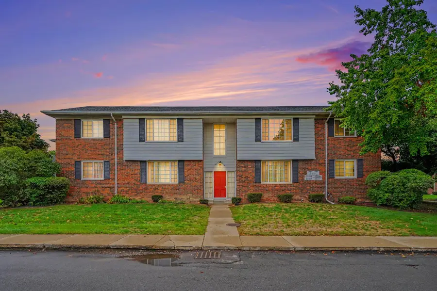 25325 Shiawassee Circle #204, Southfield, MI 48033 - #2