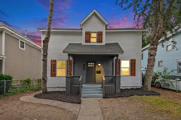 437 Woodlawn Street Se, Grand Rapids, MI 49507