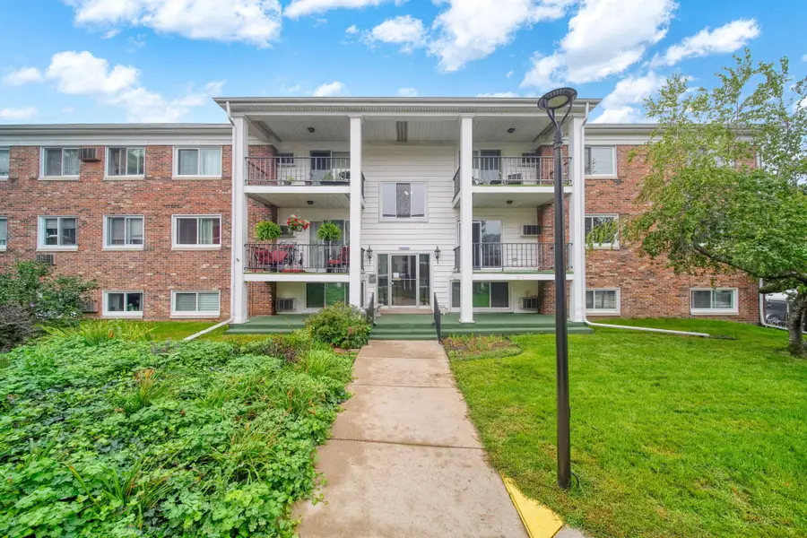 806 W Michigan Avenue #207W, Jackson, MI 49202 - #2