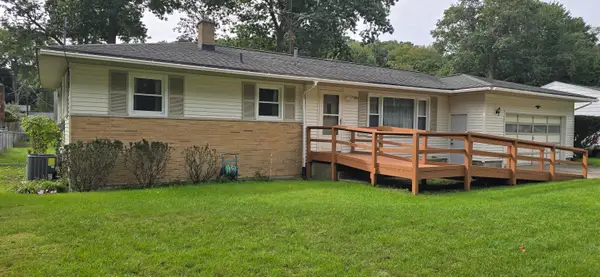 2159 Seminole Road, Norton Shores, MI 49441
