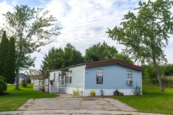 3541 Pine Knob Street Nw, Grand Rapids, MI 49544