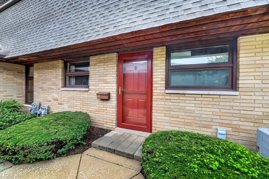 2727 S Lakeshore Drive #f23, Saint Joseph, MI 49085 - #2