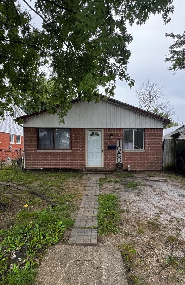 19606 Opal Street, Clinton Twp, MI 48035