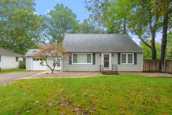 910 Farrell Avenue, Kalamazoo, MI 49006